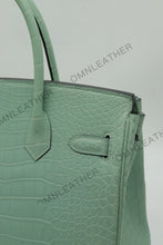 Load image into Gallery viewer, London 30 Birkin Style American Aligator Leather Opaque Color Gold Hardware
