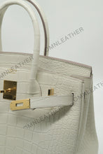 Load image into Gallery viewer, London 30 Birkin Style American Aligator Leather Opaque Color Gold Hardware